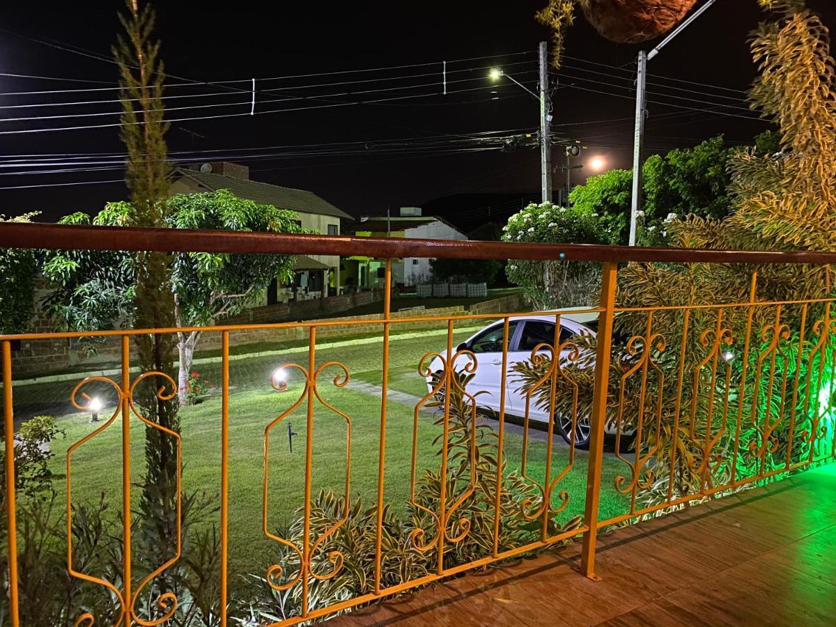 Conforto Em 200m 4 Qts E 5 Wc Holiday home